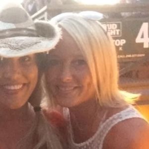 Meet your Posher, Carrie